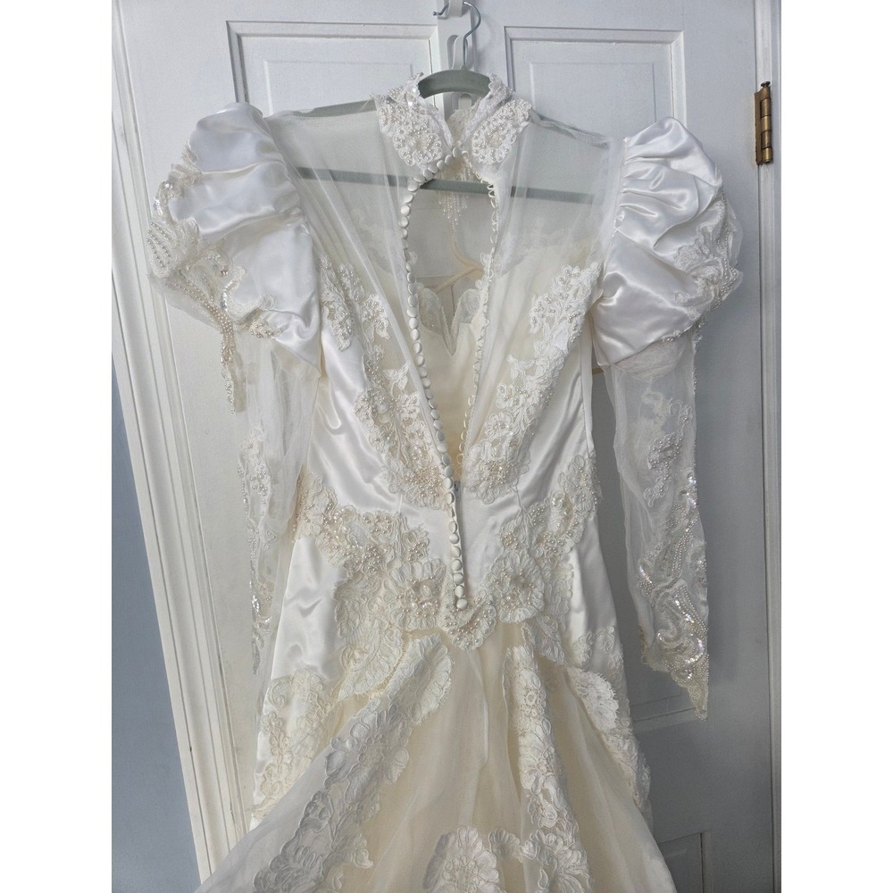 Eve of Milady Ivory Pearl Lace Puff Sleeve Gown Size 12 Bridgerton Regency Glam - Picture 3 of 13